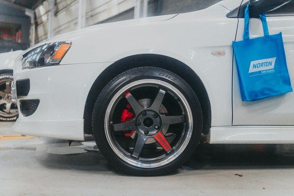 Regard sur les vitres : films et teintes